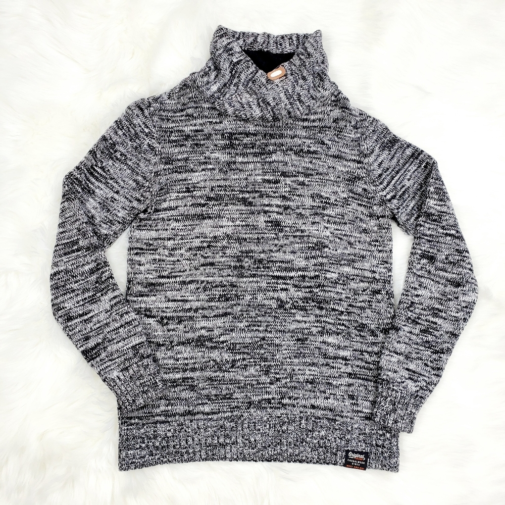 L.O.G.G. sweater